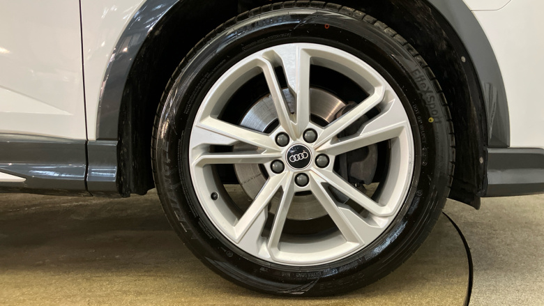 Audi Q3 40 TDI 200 Quattro S Line 5dr S Tronic Diesel Estate